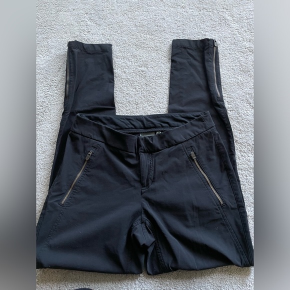 Athleta Black Wander Skinny Pants - Picture 3 of 8